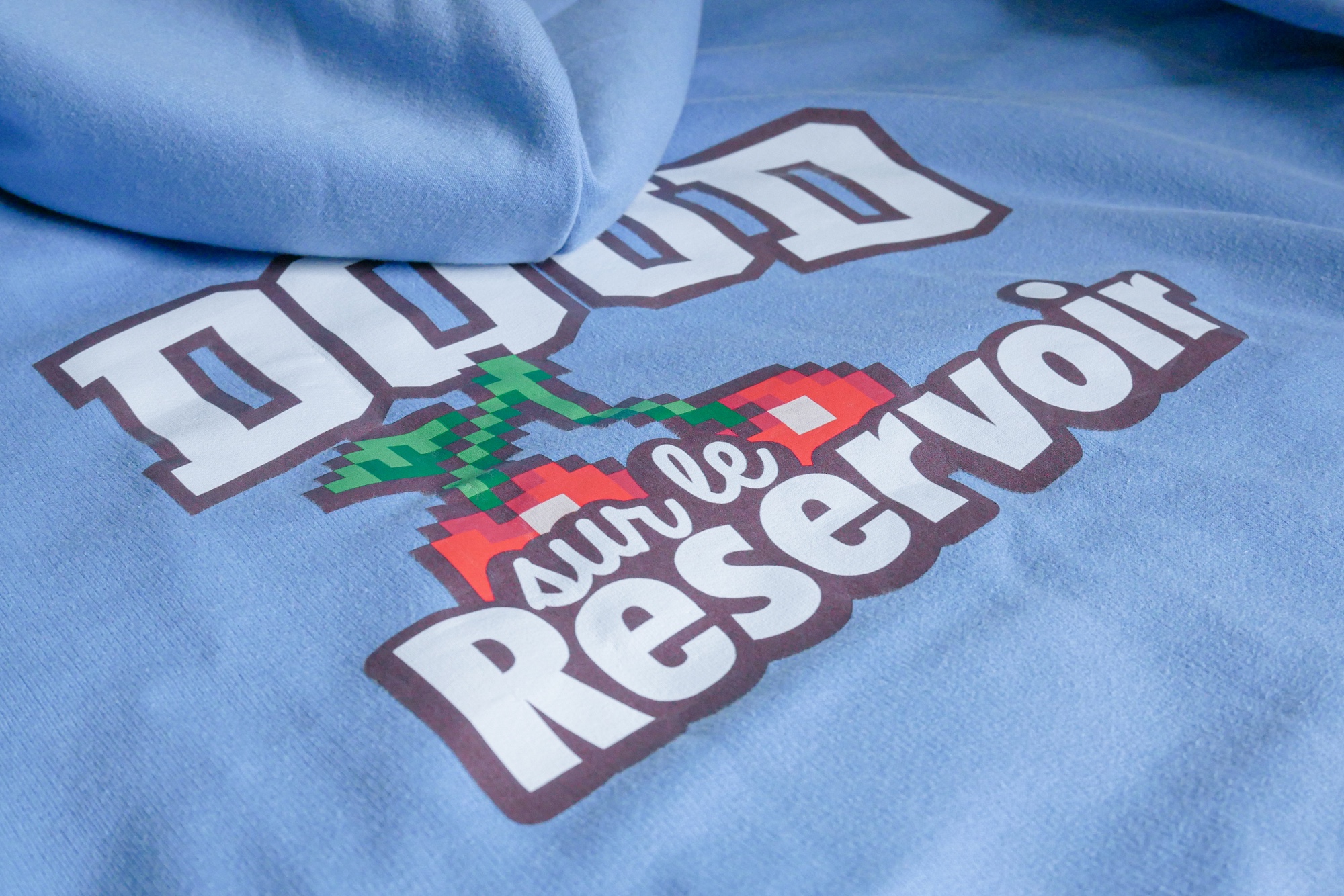LE Hoody Classic - Sur Le Reservoir ™ – Image 5